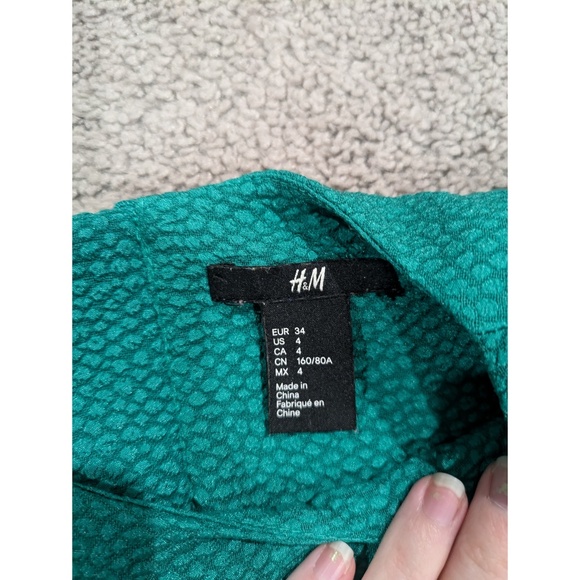 H&M Green Fit and Flare Dress with Pockets Short Sleeve Size 4 - Picture 4 of 9